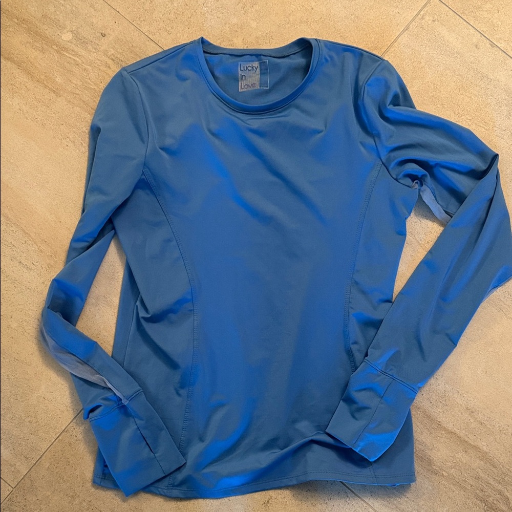 Lucky in Love Women's Vibrant Blue Long Sleeve Tennis Tee